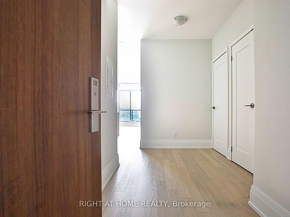 3rd image of 25 Malcolm Rd #308