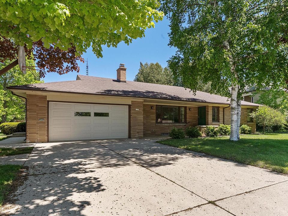 1st image of 1127 Lincoln BOULEVARD