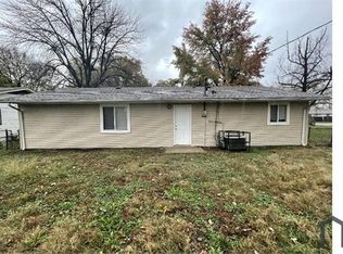 1162 Smith St, Cahokia, IL 62206