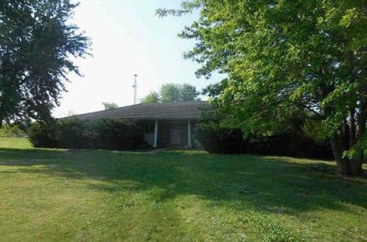 1st image of 36009 W 379th St
