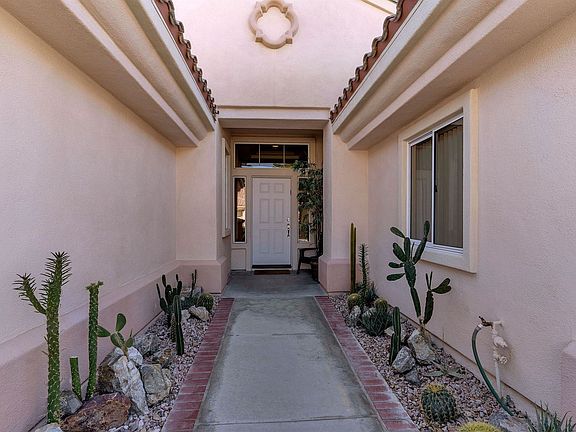 2nd image of 78407 Willowrich Dr