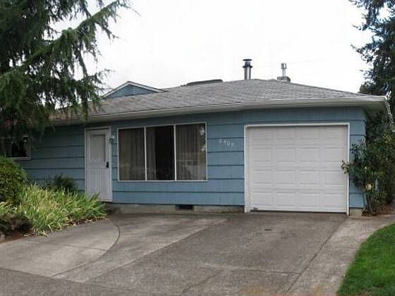 1st image of 2909 Neals Ln