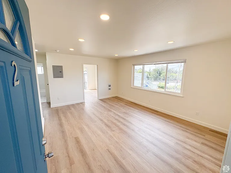 4802 Daisy St #2 — Photo 5