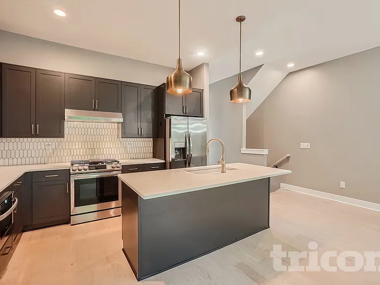 865 Cavanaugh Ave SE — Photo 8