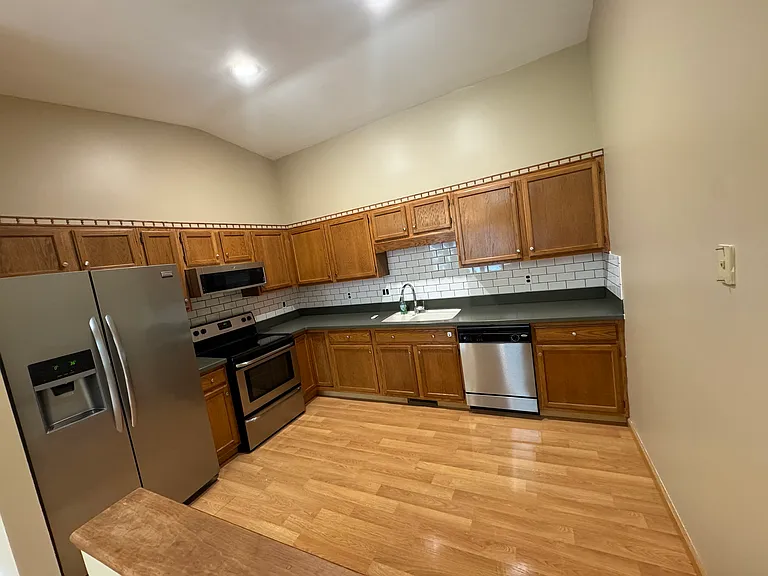 8220 Vicksburg Pl — Photo 20