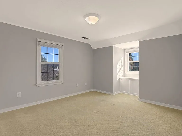 336 S Church St — Photo 22