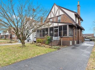 2542 Ridgewood Ave, Louisville, KY 40217