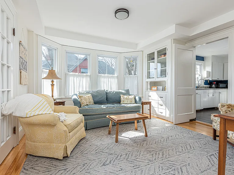 80 Roberts St #2 — Photo 5