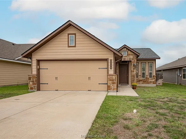 2114 Dumfries Dr, Bryan, TX 77807