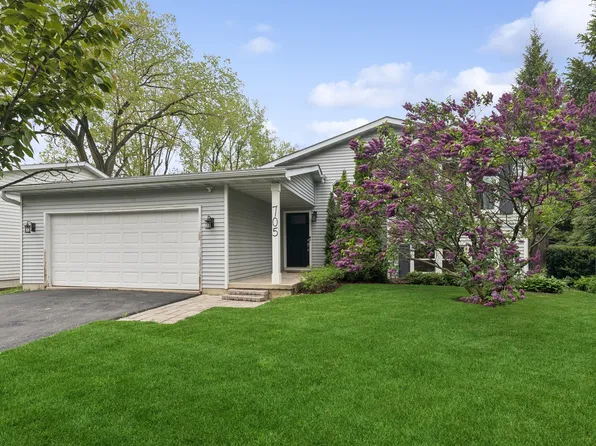 705 W Washington Ave, Lake Bluff, IL 60044