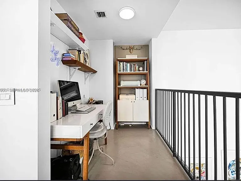 300 S Biscayne Blvd #L-1232 — Photo 13