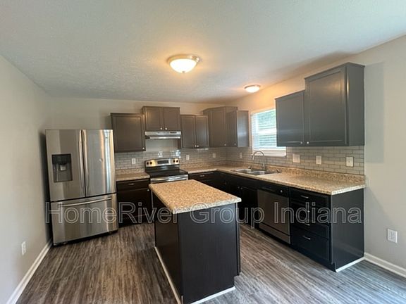 5th image of 1788 Silverton Dr