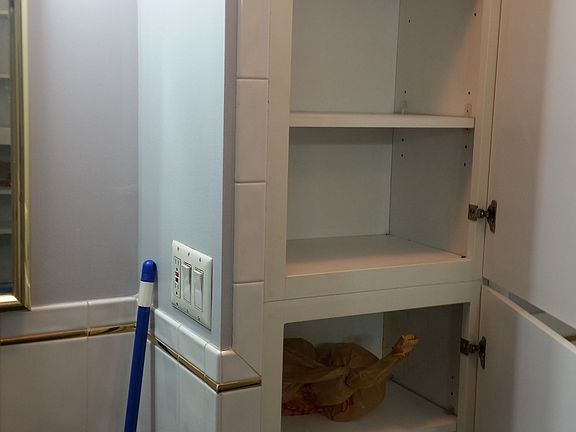 4th image of 225 Saint Pauls Ave #214