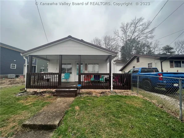 1265 Adams Ave, Milton, WV 25541