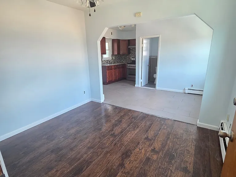 389 Avenue E #3 — Photo 8