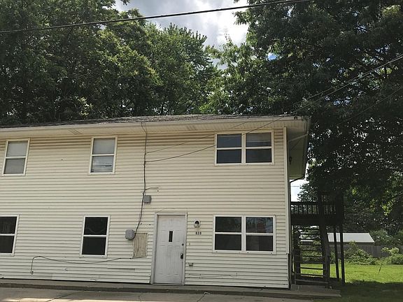 2nd image of 632 N Hocker Ave