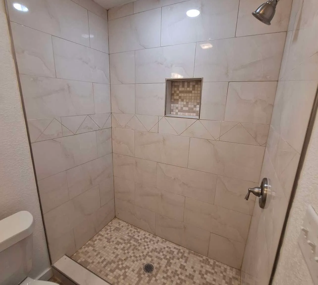 2 bed, $1,250 — Photo 2