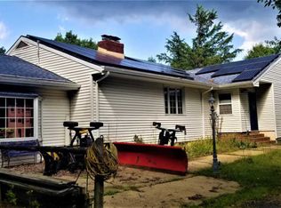 122 Pinebrook Rd, Manalapan, NJ 07726