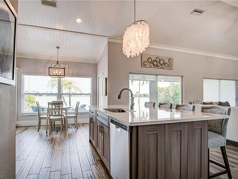 7271 Mill Pond Cir — Photo 11