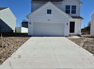 520 Needlewood Dr, Cedar Springs, MI 49319