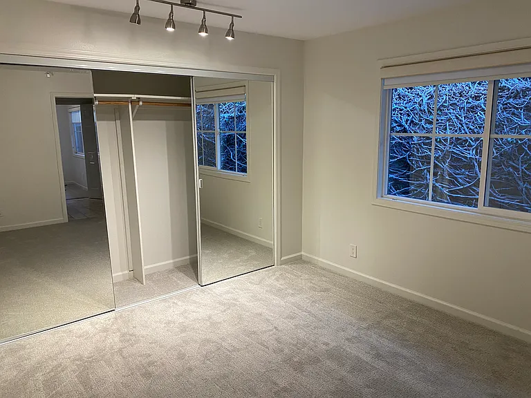 416 Emerson St — Photo 14