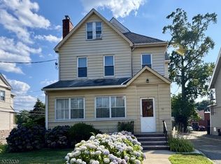55 Walnut St #U2-2, Montclair, NJ 07042