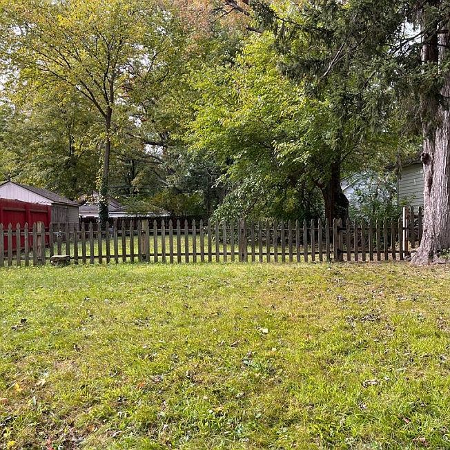 1st image of 18467 Brady