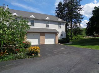 313 Fawn Rdg N, Harrisburg, PA 17110