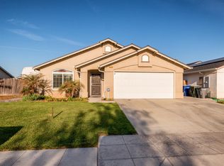 2370 S Sabre Ave, Fresno, CA 93727
