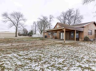 30477 Henry Rd, Girard, IL 62640