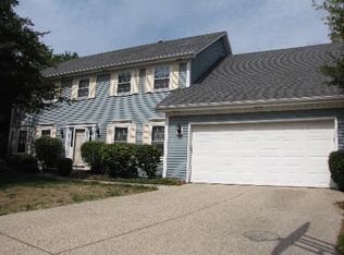 871 Okolona Ct, Naperville, IL 60540