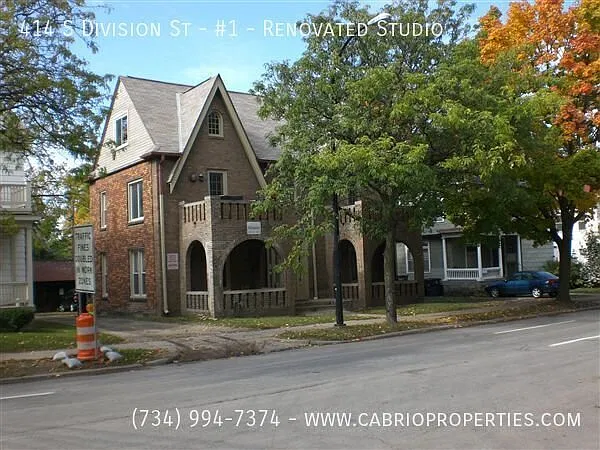 414 S. Division — Photo 1
