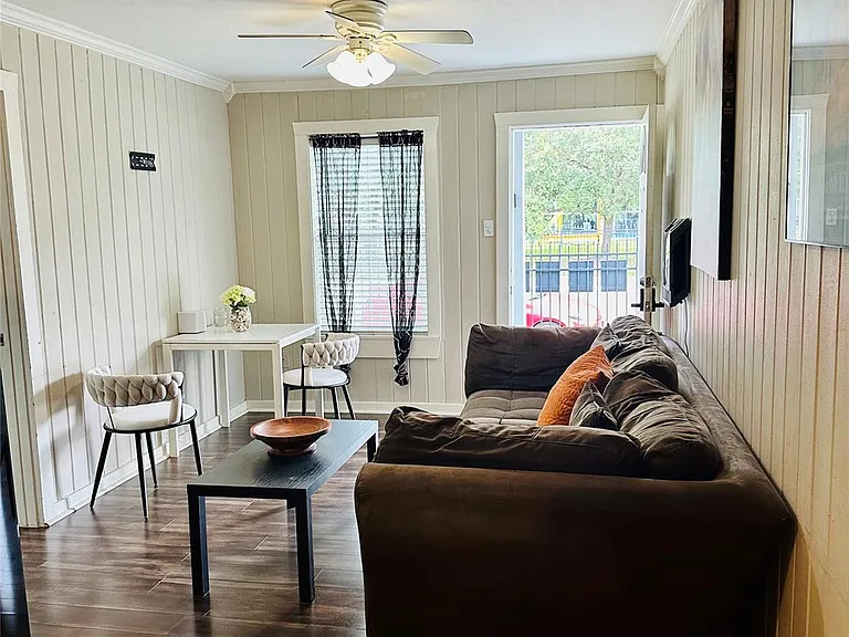4210 Ennis St #3 — Photo 4