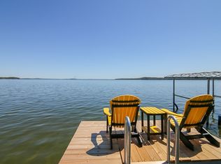 2147 Middleton Beach Rd, Middleton, WI 53562