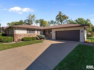 4062 4th St #B, East Moline, IL, 61244