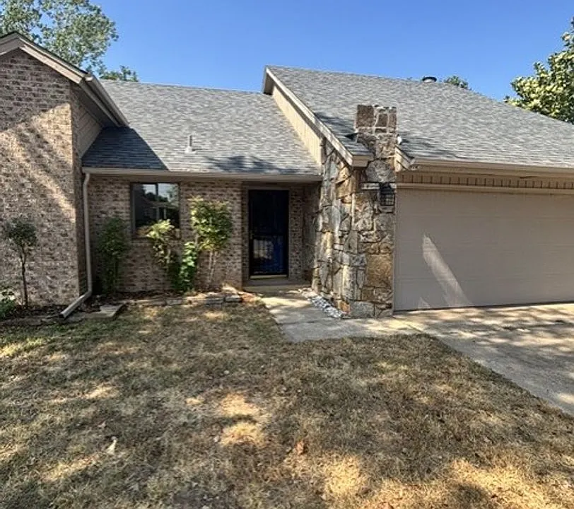 260 N Creekdale Dr