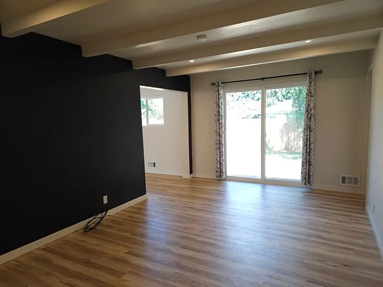 3994 Crestview Dr S — Photo 6