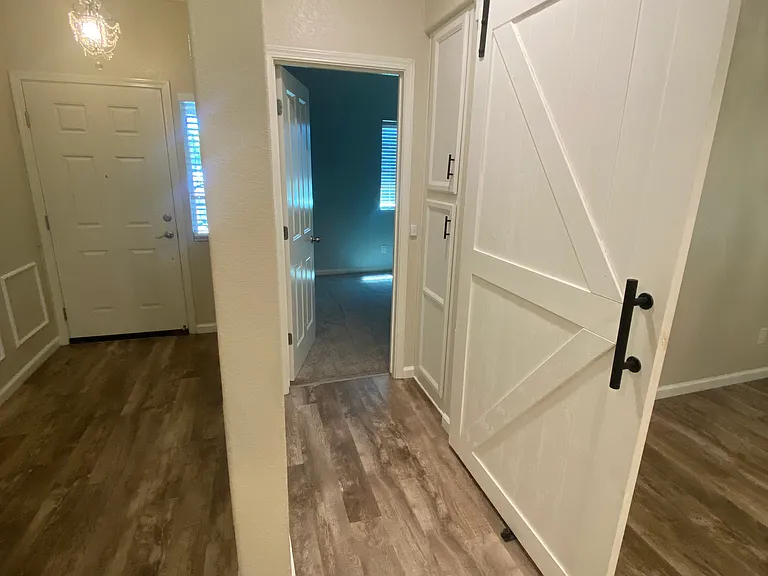 2995 Stable Dr — Photo 42