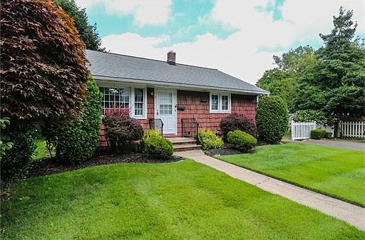 2nd image of 4 Rues Ln