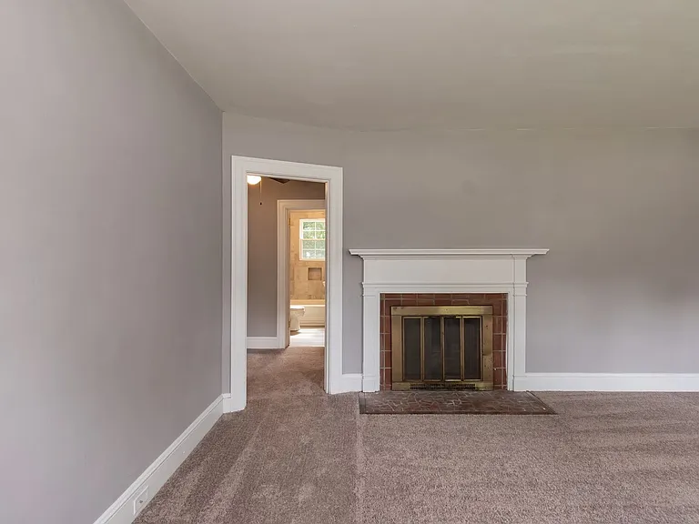 405 Forest Hill Ave — Photo 7