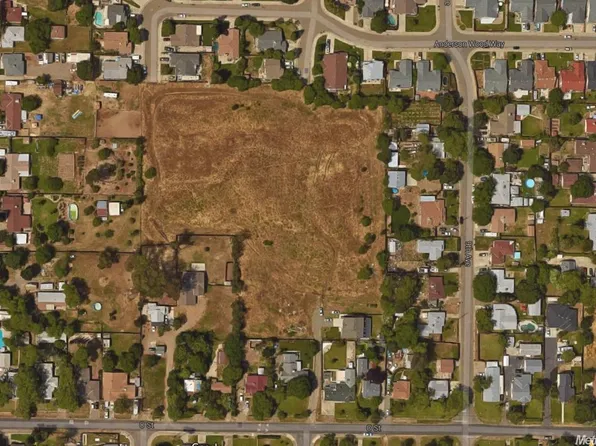 O St, Rio Linda, CA 95673