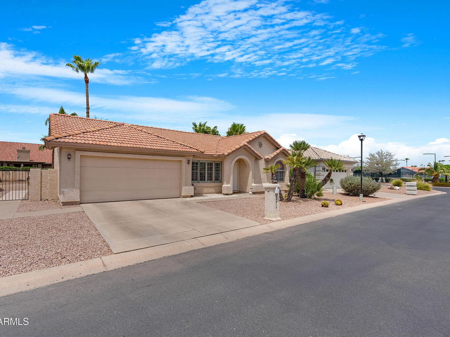 2 bed, 2.0 bath, 1032 sqft, $2,200 — Photo 3