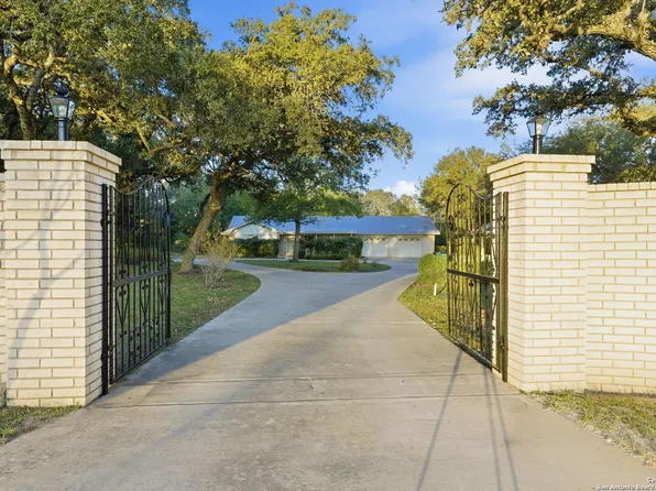 348 County Road 381, San Antonio, TX 78253