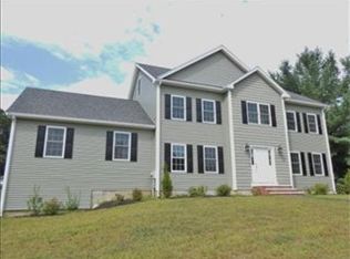 103 Church St, Merrimac, MA 01860