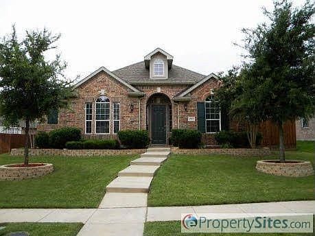 1st image of 15863 Grove Crest Dr