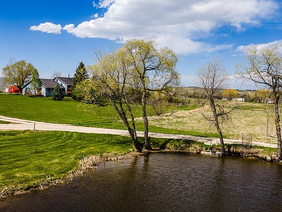 5th image of 36 Whitetail Ln