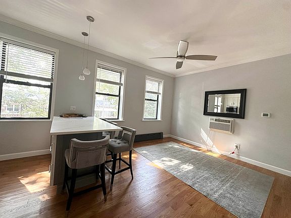 3rd image of 34-36 28th St #2F