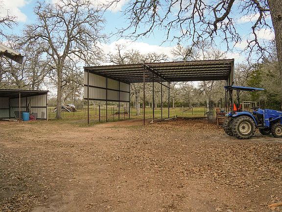 4th image of 4731 Krischke Rd