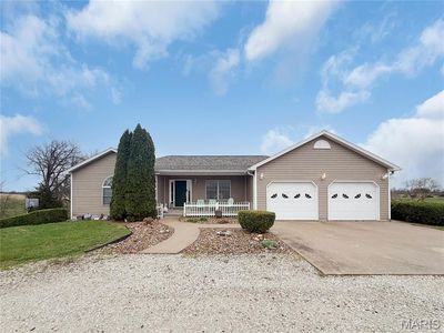 26253 State Highway 6, Maywood, MO, 63454