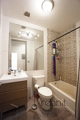 Rented by Rennit Inc. | media 42